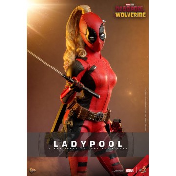 Hot toy 1/6 Ladypool 30 cm