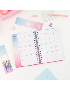 AGENDA ESCOLAR 2026/2027 SEMANA VISTA A5 12 MESES KPOP... 2